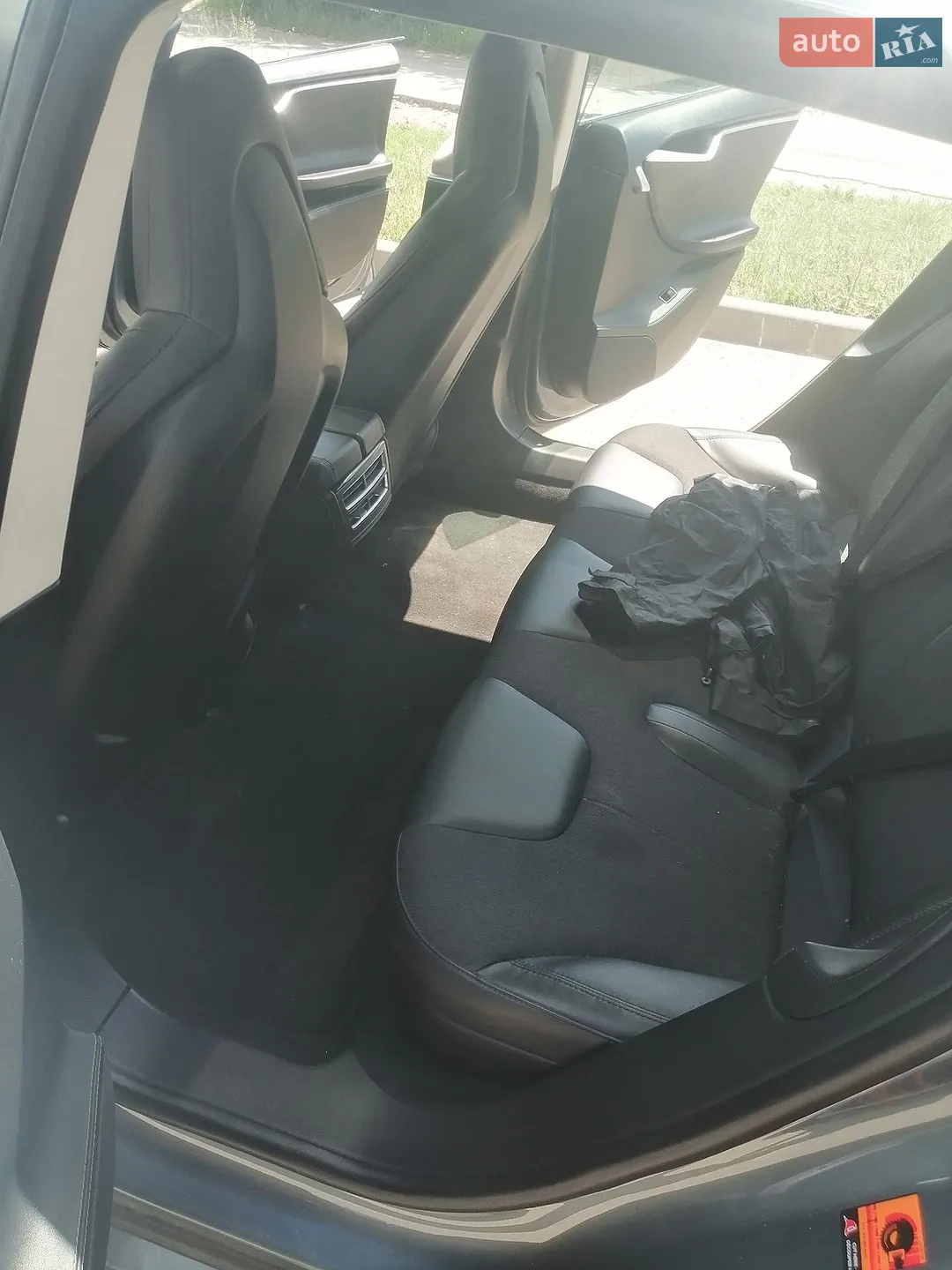 2014 Tesla Model S - мініатюра 5