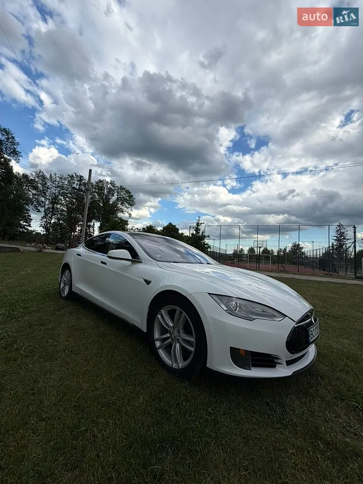 2014 Tesla Model S - мініатюра 11