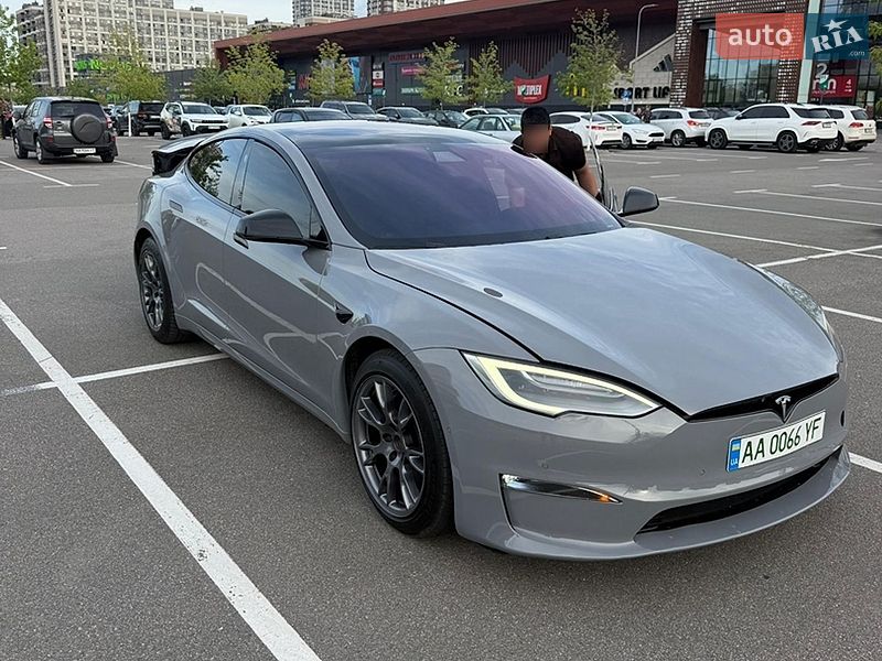 Ліфтбек Tesla Model S 2021 в Києві