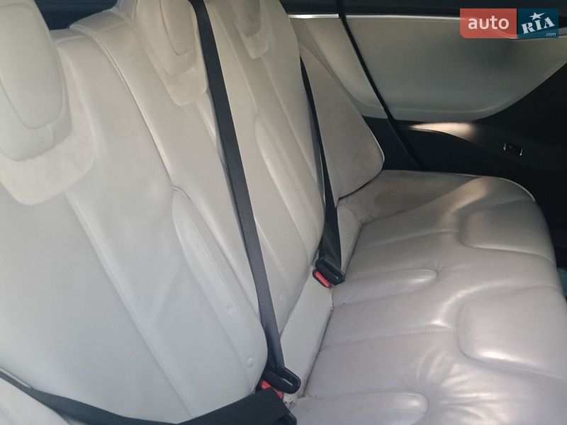 Ліфтбек Tesla Model S 2014 в Івано-Франківську фото 3 Ліфтбек Tesla Model S 2014 в Івано-Франківську