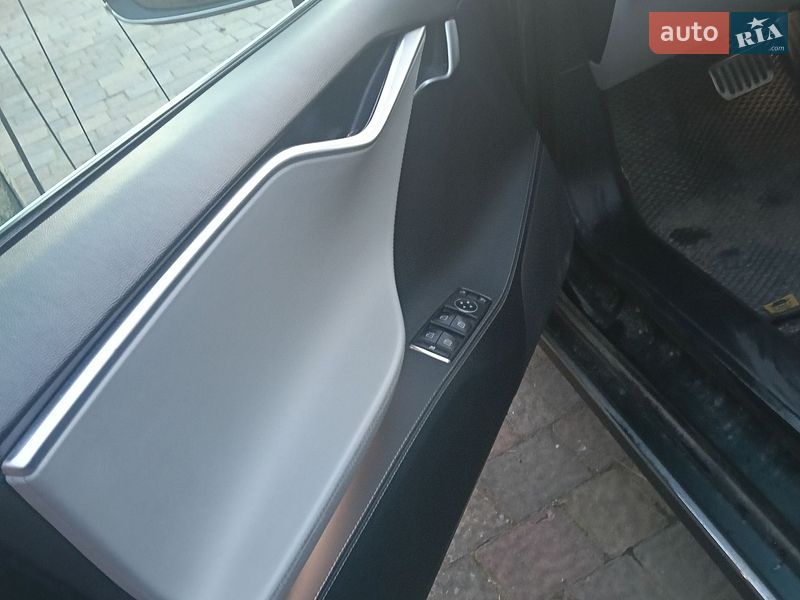 Ліфтбек Tesla Model S 2014 в Івано-Франківську фото 8 Ліфтбек Tesla Model S 2014 в Івано-Франківську
