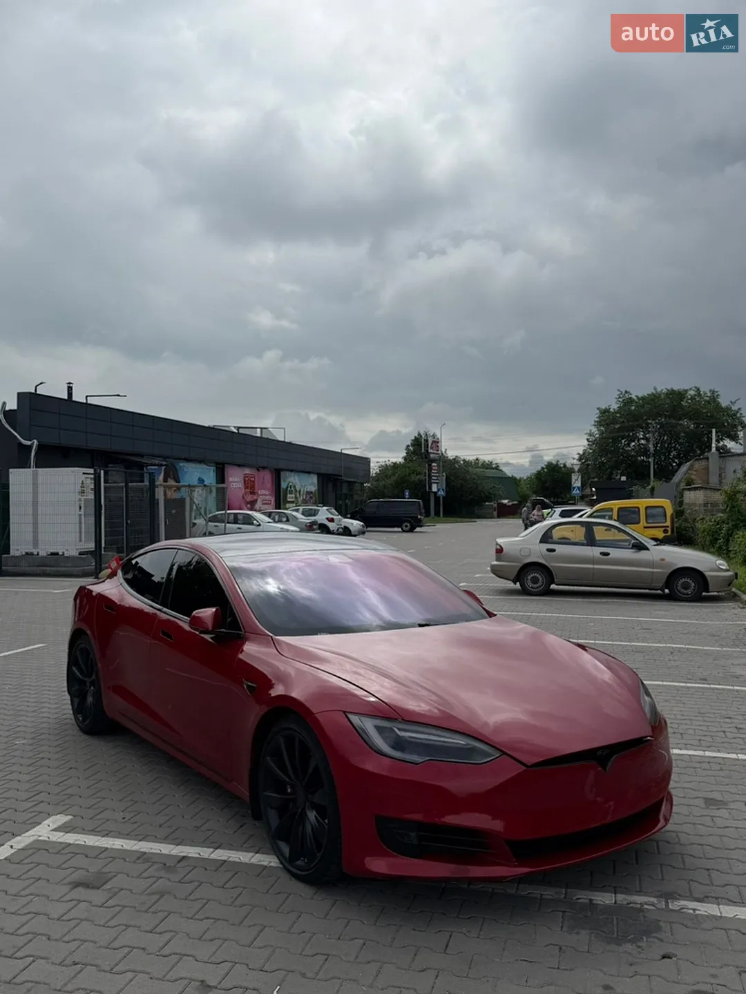 2017 Tesla Model S - фото 1