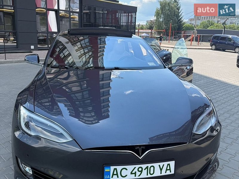 Ліфтбек Tesla Model S 2016 в Луцьку фото 2 Ліфтбек Tesla Model S 2016 в Луцьку
