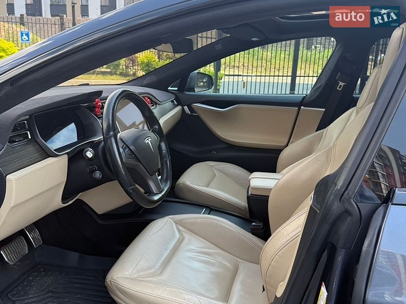 Ліфтбек Tesla Model S 2016 в Луцьку фото 7 Ліфтбек Tesla Model S 2016 в Луцьку
