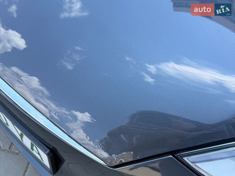 Ліфтбек Tesla Model S 2016 в Луцьку фото 9 Ліфтбек Tesla Model S 2016 в Луцьку