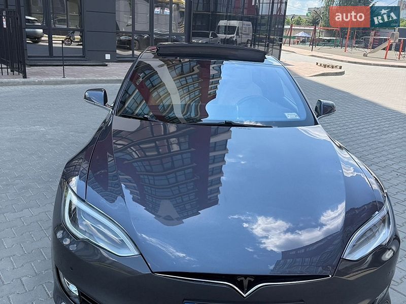 Ліфтбек Tesla Model S 2016 в Луцьку фото 13 Ліфтбек Tesla Model S 2016 в Луцьку