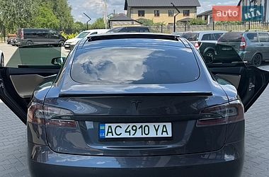 Ліфтбек Tesla Model S 2016 в Луцьку фото 24 Ліфтбек Tesla Model S 2016 в Луцьку