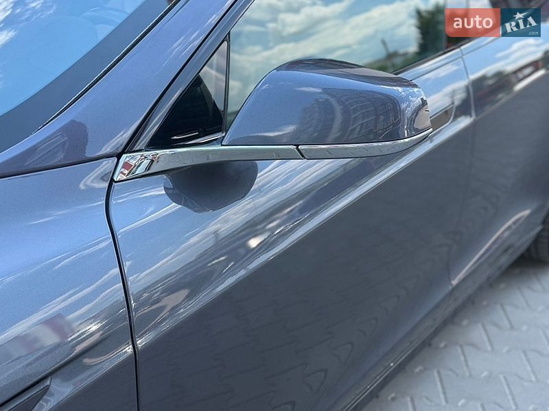 Ліфтбек Tesla Model S 2016 в Луцьку фото 30 Ліфтбек Tesla Model S 2016 в Луцьку