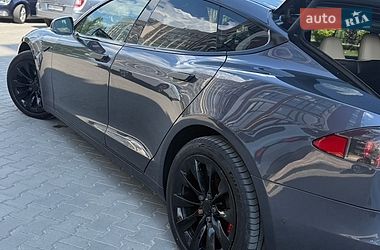 Ліфтбек Tesla Model S 2016 в Луцьку фото 29 Ліфтбек Tesla Model S 2016 в Луцьку