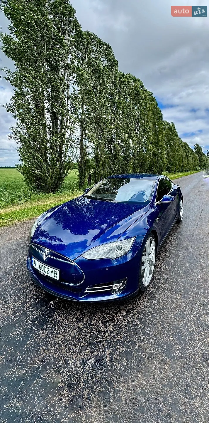 2015 Tesla Model S - фото 1