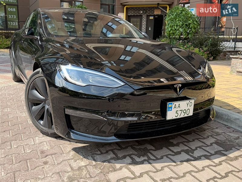Ліфтбек Tesla Model S 2022 в Києві