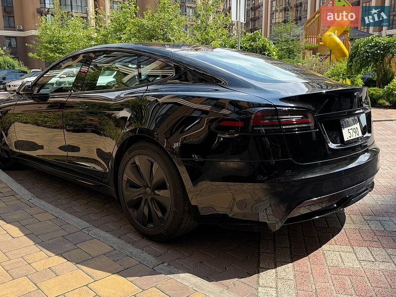 Ліфтбек Tesla Model S 2022 в Києві