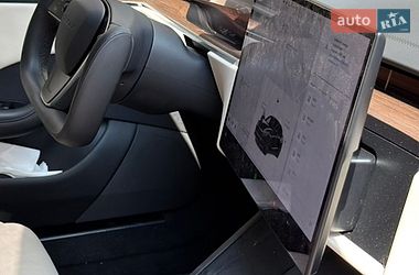 Ліфтбек Tesla Model S 2022 в Києві
