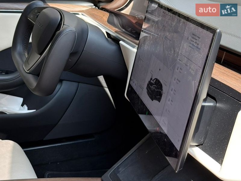 Ліфтбек Tesla Model S 2022 в Києві