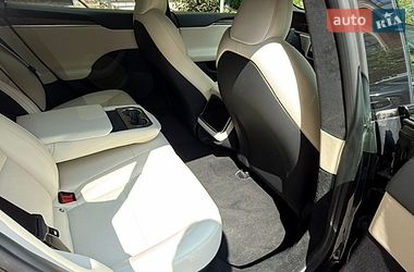 Ліфтбек Tesla Model S 2022 в Києві