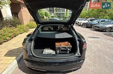 Ліфтбек Tesla Model S 2022 в Києві