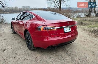 Ліфтбек Tesla Model S 2016 в Києві