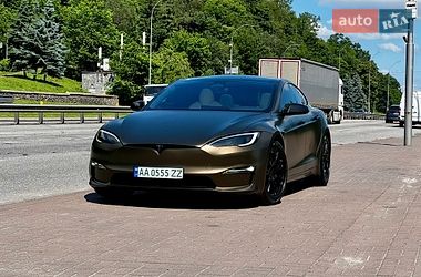 Лифтбек Tesla Model S 2023 в Киеве