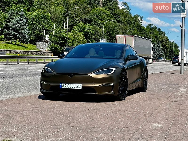 Лифтбек Tesla Model S 2023 в Киеве