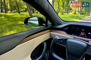 Лифтбек Tesla Model S 2023 в Киеве