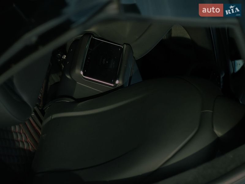 Лифтбек Tesla Model S 2023 в Полтаве