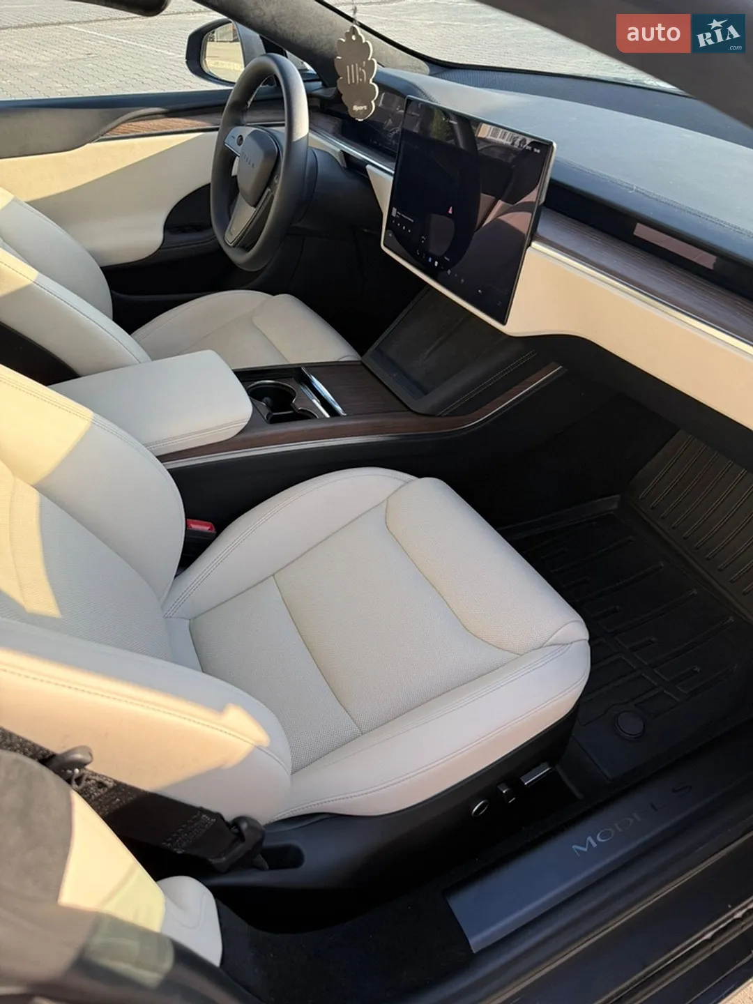 2022 Tesla Model S - мініатюра 19