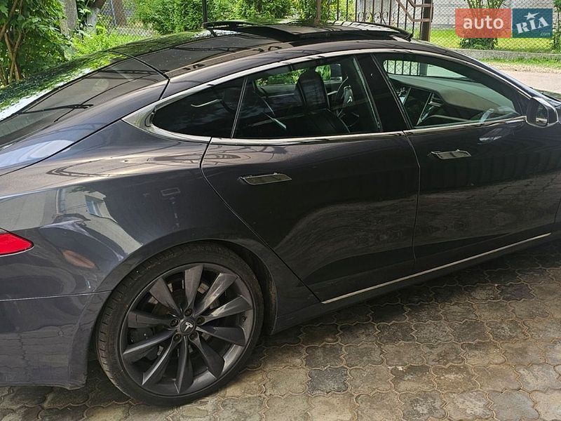 Ліфтбек Tesla Model S 2017 в Стрию фото 7 Ліфтбек Tesla Model S 2017 в Стрию
