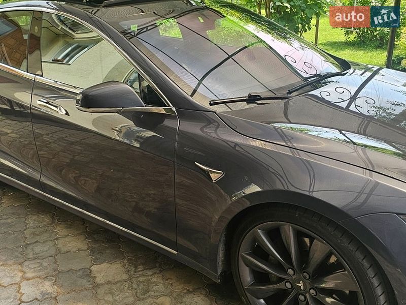 Ліфтбек Tesla Model S 2017 в Стрию фото 4 Ліфтбек Tesla Model S 2017 в Стрию