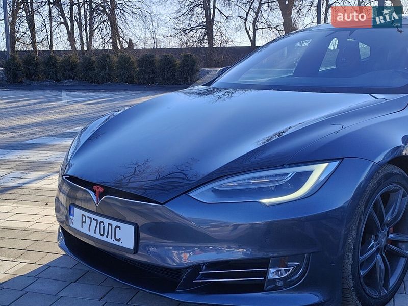 Лифтбек Tesla Model S 2016 в Виннице фото 6 Лифтбек Tesla Model S 2016 в Виннице