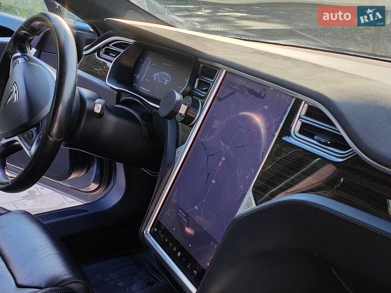 Лифтбек Tesla Model S 2016 в Виннице фото 13 Лифтбек Tesla Model S 2016 в Виннице