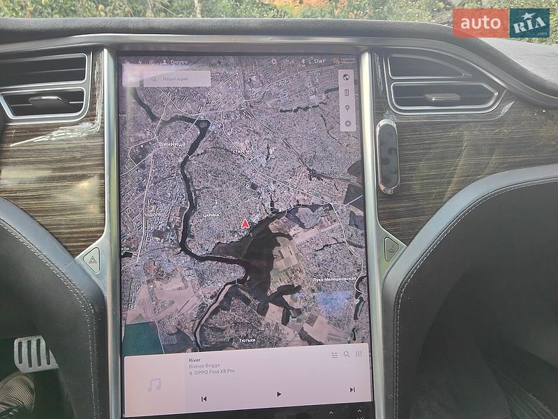 Лифтбек Tesla Model S 2016 в Виннице