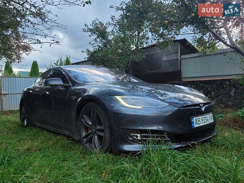 Лифтбек Tesla Model S 2016 в Виннице фото 25 Лифтбек Tesla Model S 2016 в Виннице