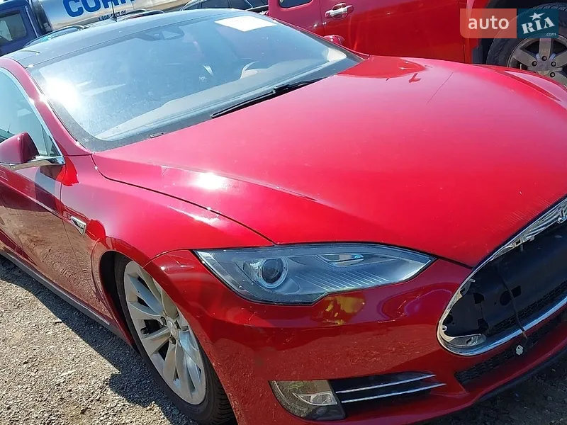 Tesla Model S