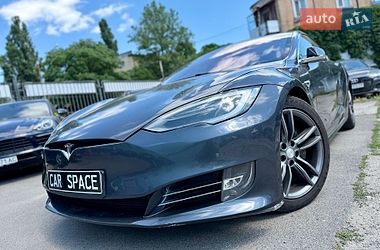 Ліфтбек Tesla Model S 2017 в Одесі фото 3 Ліфтбек Tesla Model S 2017 в Одесі