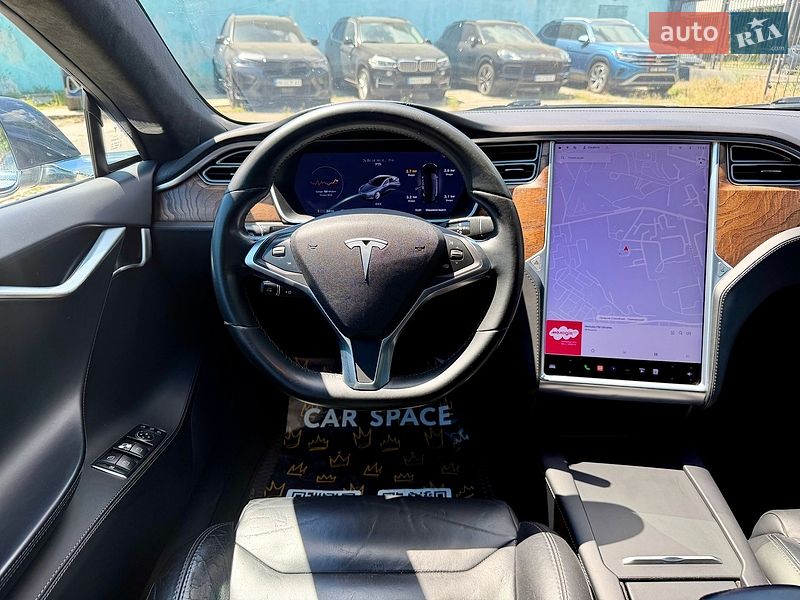 Ліфтбек Tesla Model S 2017 в Одесі фото 18 Ліфтбек Tesla Model S 2017 в Одесі