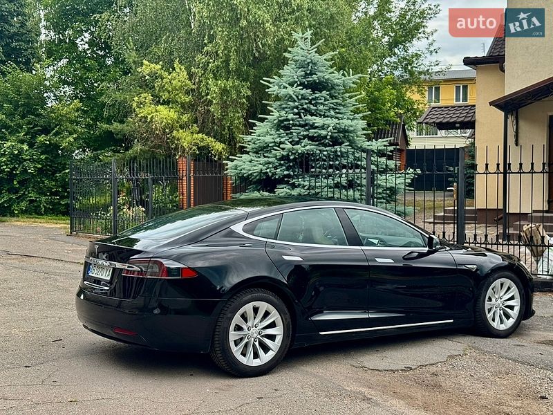 Лифтбек Tesla Model S 2016 в Виннице фото 9 Лифтбек Tesla Model S 2016 в Виннице