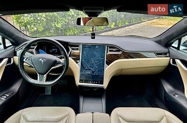 Ліфтбек Tesla Model S 2016 в Вінниці