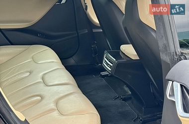 Ліфтбек Tesla Model S 2016 в Вінниці