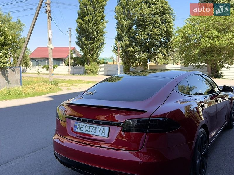 Лифтбек Tesla Model S 2023 в Самаре