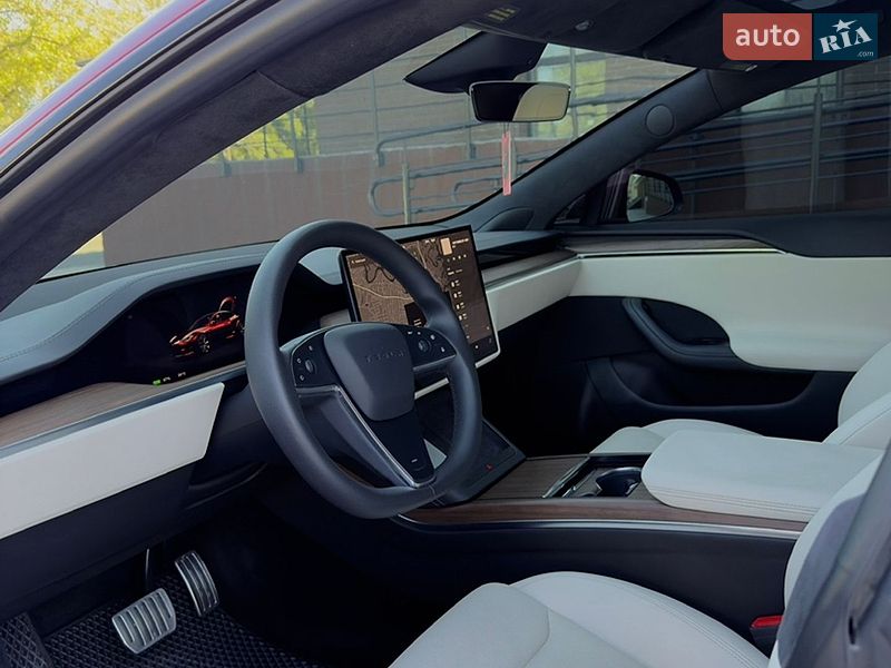 Лифтбек Tesla Model S 2023 в Самаре
