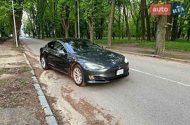 Лифтбек Tesla Model S 2018 в Черновцах фото 2 Лифтбек Tesla Model S 2018 в Черновцах