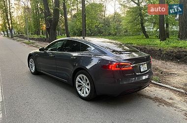 Лифтбек Tesla Model S 2018 в Черновцах фото 6 Лифтбек Tesla Model S 2018 в Черновцах