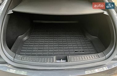 Лифтбек Tesla Model S 2018 в Черновцах фото 8 Лифтбек Tesla Model S 2018 в Черновцах