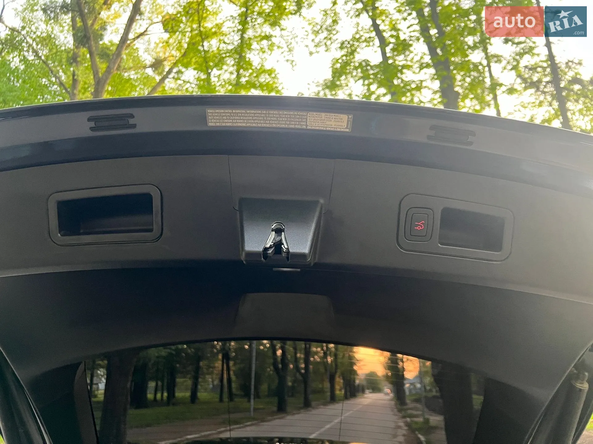 2018 Tesla Model S - мініатюра 9