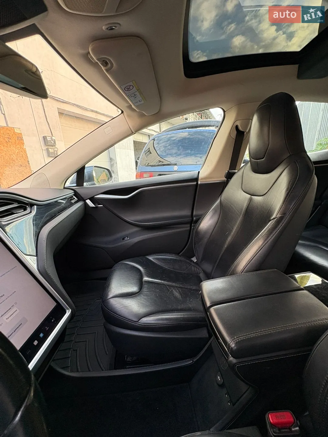 2014 Tesla Model S - мініатюра 10