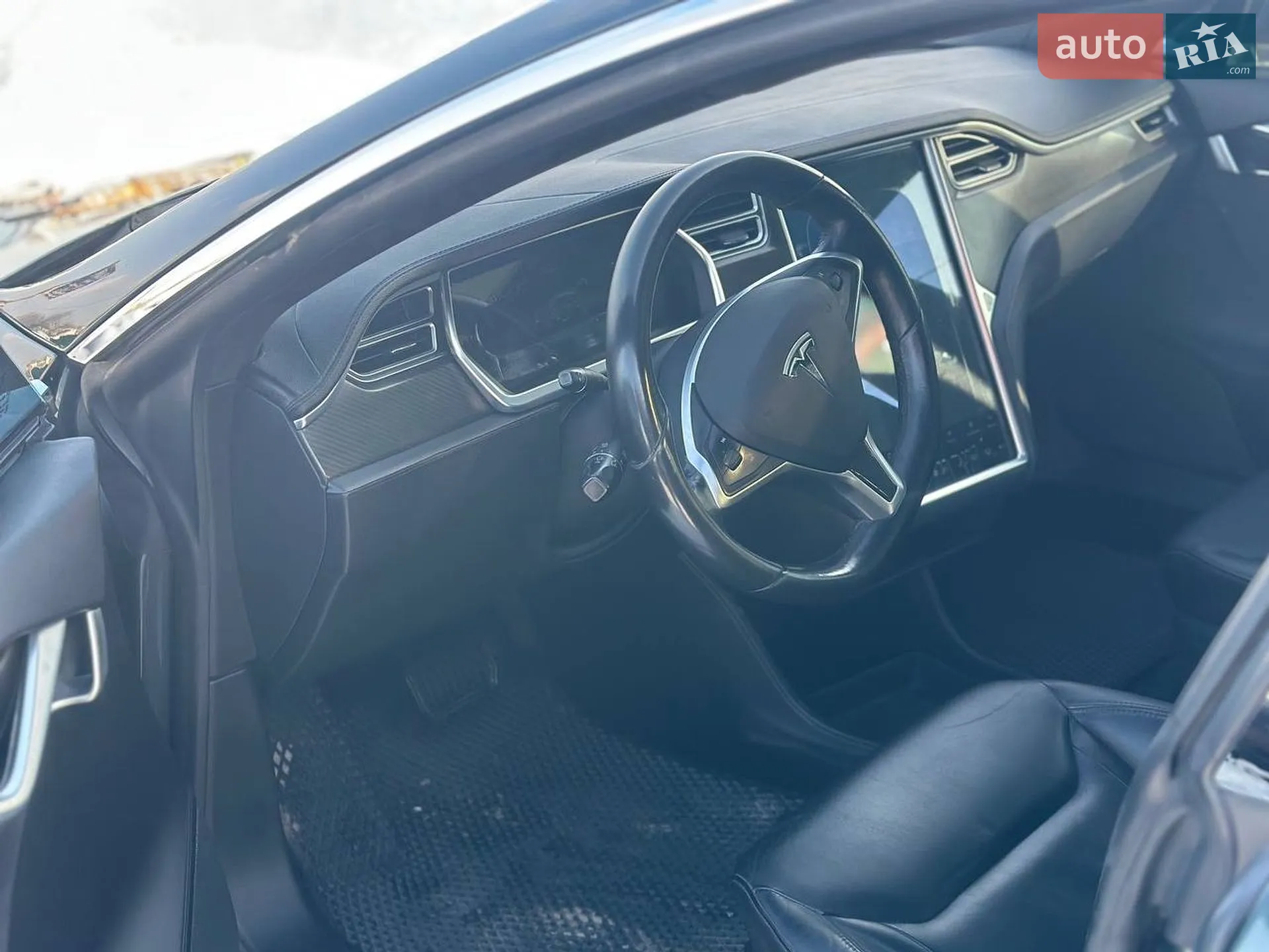2014 Tesla Model S - мініатюра 2