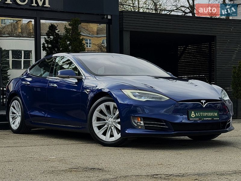 Ліфтбек Tesla Model S 2018 в Києві