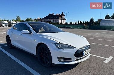 Лифтбек Tesla Model S 2013 в Суховоле