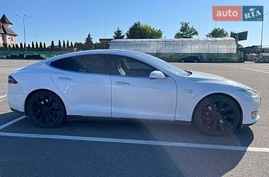 Лифтбек Tesla Model S 2013 в Суховоле