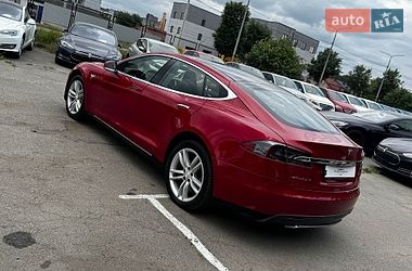 Лифтбек Tesla Model S 2014 в Луцке